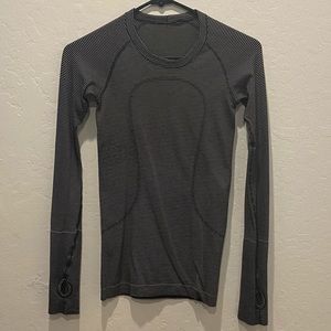 Lululemon swiftly tech long sleeve